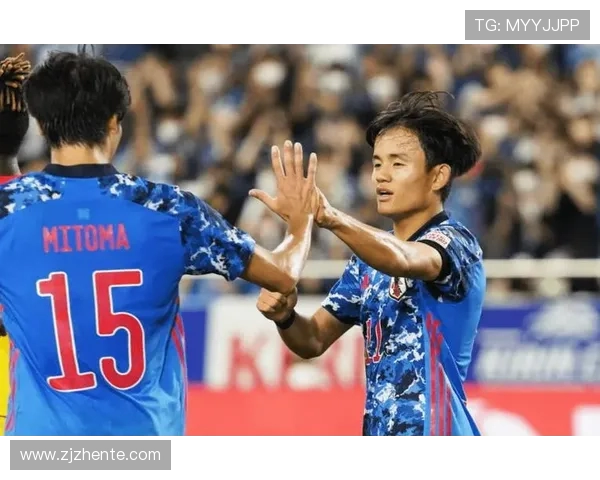 国足对阵卡塔尔黄健翔解说激情四溢引发球迷热议与期待